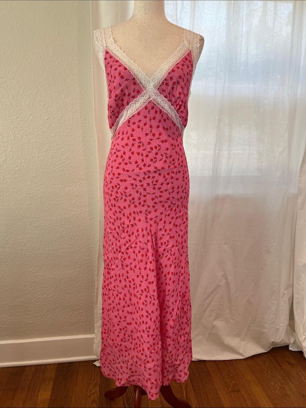 Sage The Label Pink Botanica Floral Lace-Trim Midi Slip Dress. Size S. NWOT